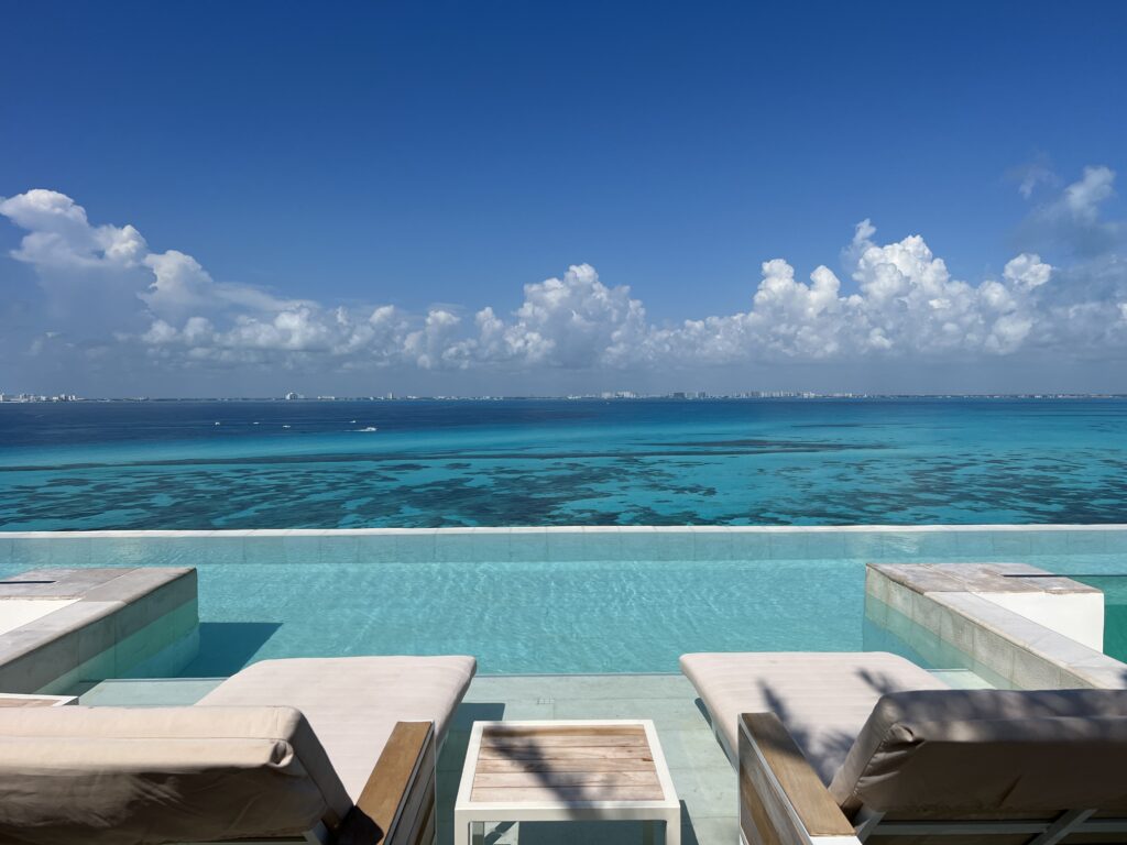 Impression Isla Mujeres rooftop pool