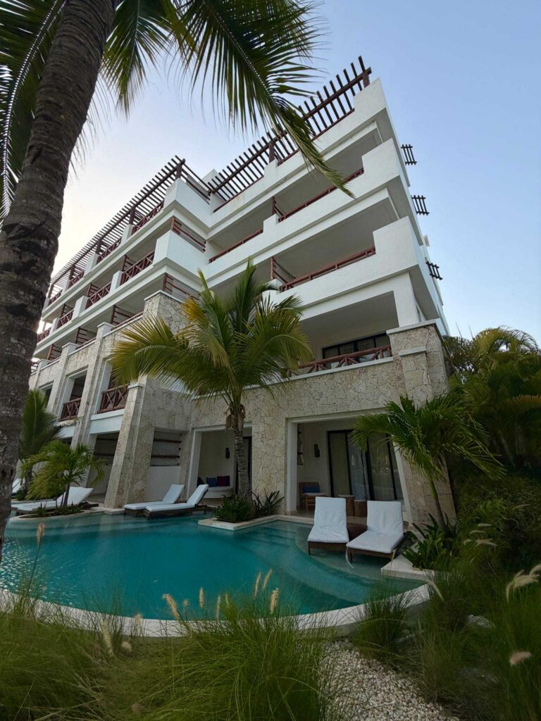 best all inclusive resort in dominican republic secrets cap cana swim out rooms