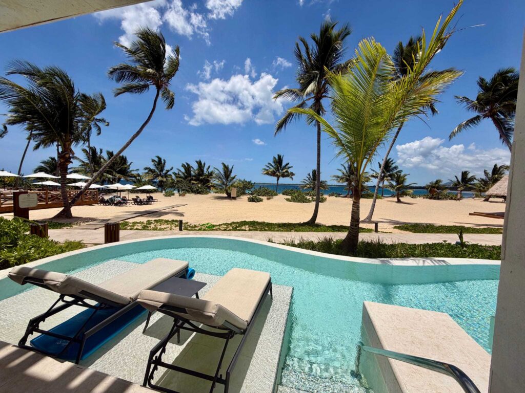 best resort in dominican republic with a swim up room and ocean views