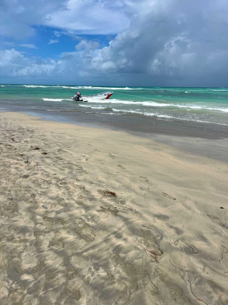 best resort in dominican republic with blue water